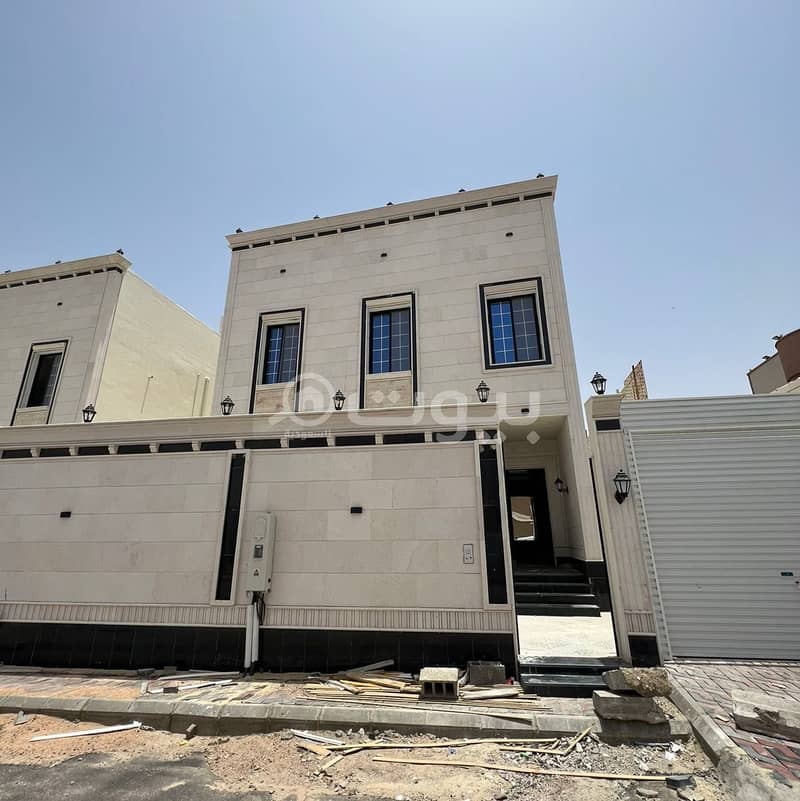 Two floors villa for sale in Al-Rehab Al-Taif