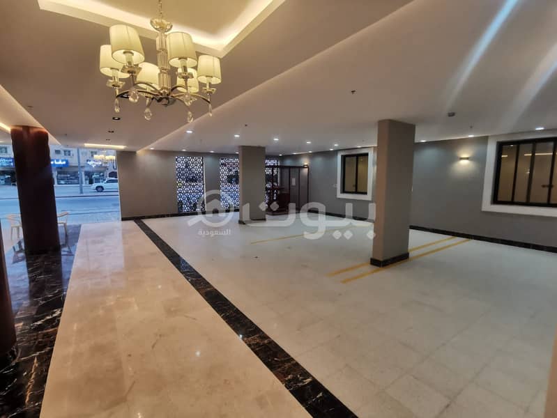 Apartment with a roof for sale in Al Munsiyah, East of Riyadh