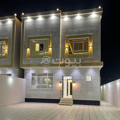 5 Bedroom Villa for Sale in Jazan, Jazan Region - Internal Staircase Villa For Sale In Al Suways, Jazan