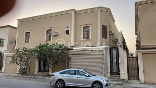 6 Bedroom Villa for Sale in Dammam, Eastern Region - Villa With Two Apartments For Sale In Taybay, Dammam