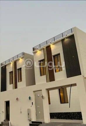 4 Bedroom Villa for Sale in Makkah, Western Region - Villa 300 m2 for sale two floors and an Annex in Crown Prince Makkah