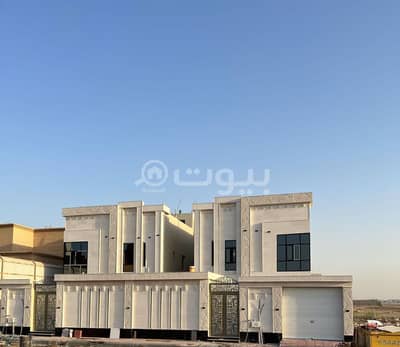 8 Bedroom Villa for Sale in Dammam, Eastern Region - Two detached villas for sale in Al Sheraa Al Aziziyah Al Khobar