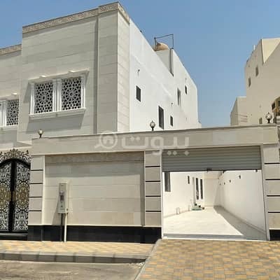5 Bedroom Villa for Sale in Dammam, Eastern Region - Villa For Sale In King Fahd Suburb, Dammam