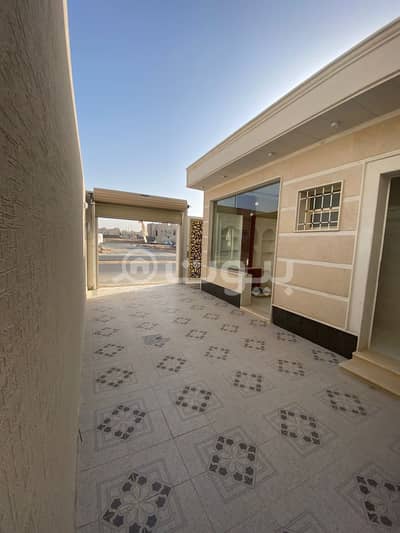 3 Bedroom Flat for Sale in Buraydah, Al Qassim Region - Ground-Floor apartments for sale in Sultanah, Buraydah