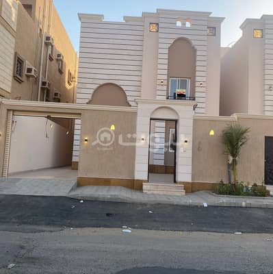 4 Bedroom Villa for Sale in Jeddah, Western Region - Two floors and an annex in Al Hamdaniyah, North Jeddah