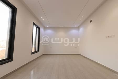 4 Bedroom Villa for Sale in Riyadh, Riyadh Region - Villa staircase hall for sale in Al Munsiyah district, east of Riyadh