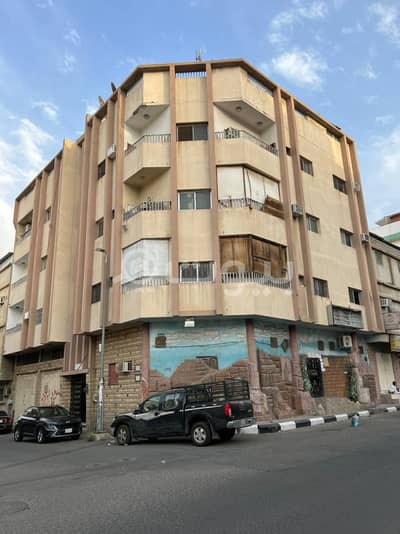 ارض تجارية 4 غرف نوم للبيع في الطائف، المنطقة الغربية - للبيع عمارة تجارية على شارع الملك سعود في حي أبو بكر الطائف