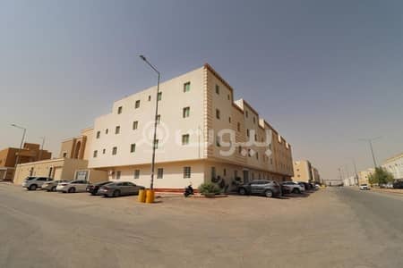 عمارة سكنية 3 غرف نوم للبيع في الرياض، منطقة الرياض - عمارة سكنية زاوية للبيع في حي الملقا، شمال الرياض