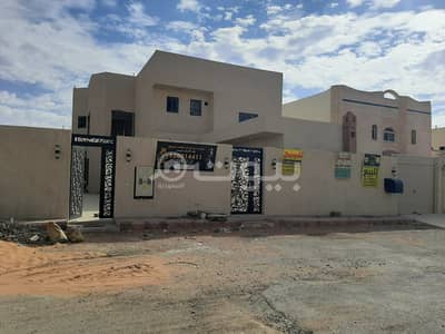 4 Bedroom Villa for Sale in Hail, Hail Region - Villa with internal staircase for sale in Sharq Al Suwayfilah, Hail