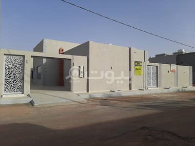 4 Bedroom Floor for Sale in Hail, Hail Region - Luxurious FLoor for sale in Al Wadi district, Hail