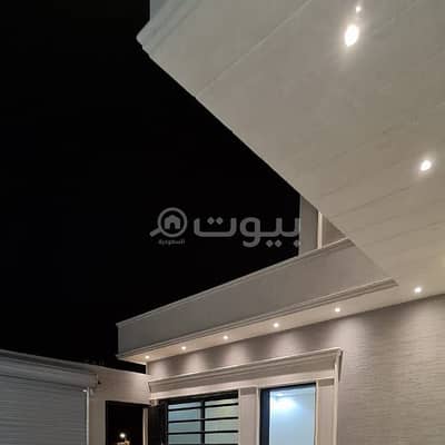 3 Bedroom Floor for Sale in Riyadh, Riyadh Region - For sale a custom building floor in Laban west of Riyadh