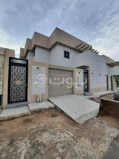 5 Bedroom Villa for Sale in Hail, Hail Region - Luxury Duplex Villa For Sale In Al Nafl, Hail