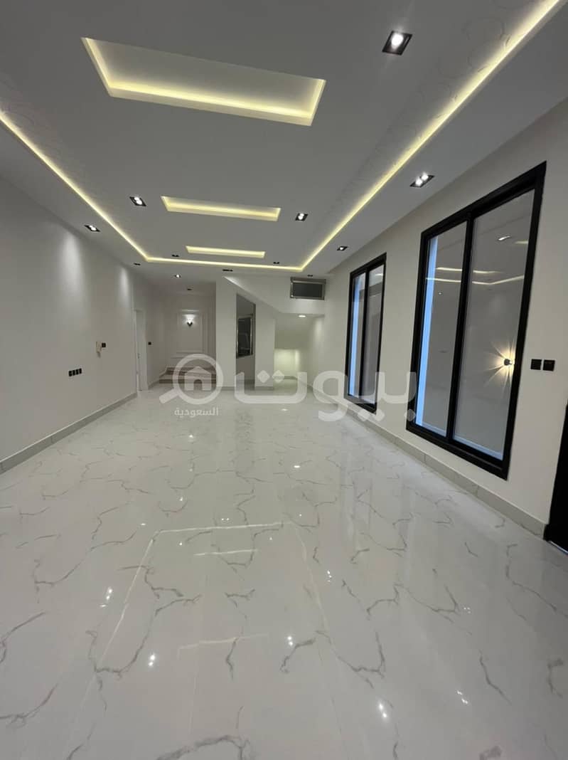 Villa with internal stairs and two apartments to establish an elevator for sale in Al-Nahdah neighborhood, east of Riyadh