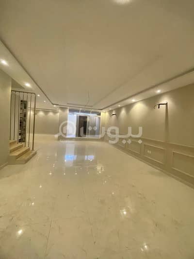 6 Bedroom Villa for Sale in Jeddah, Western Region - Two floors and an annex for sale in Al Sawari, North Jeddah