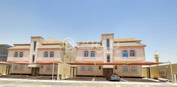 3 Bedroom Apartment for Sale in Dammam, Eastern Region - Apartment with a separate roof for sale in Al Manar, Dammam