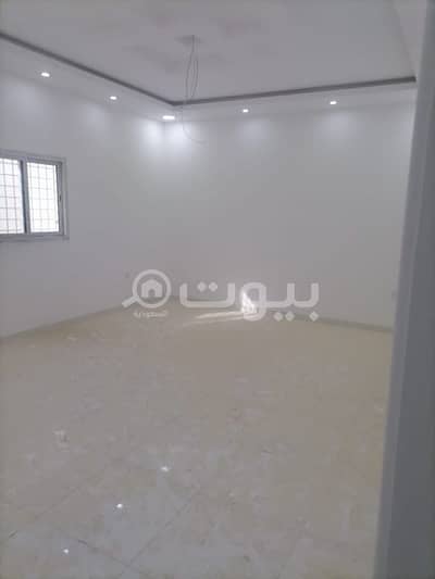 4 Bedroom Floor for Sale in Dammam, Eastern Region - Ground floor for sale in King Fahd Suburb, Dammam