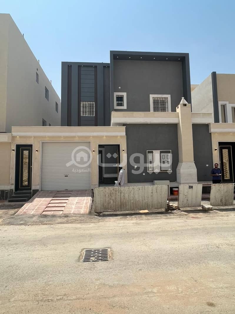Villa with 3 apartments for sale in Al Nahdah District, East of Riyadh