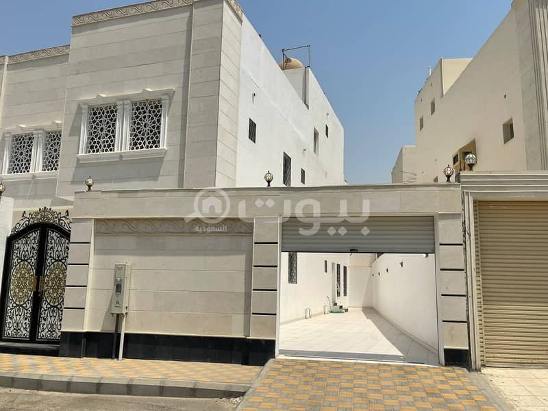 Two Floors Villa And Annex For Sale In King Fahd Suburb, Dammam