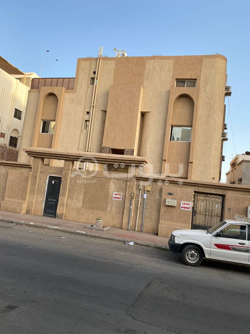 عمارة سكنية للبيع في حي النزهة، شمال جدة
