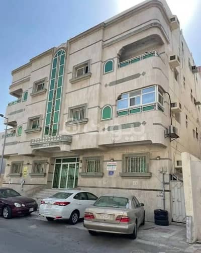 ارض سكنية  للبيع في جدة، المنطقة الغربية - عمارة للبيع في حي العزيزية، جنوب جدة