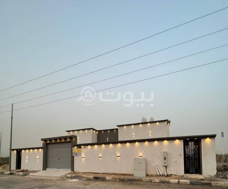 floor for sale in Al Qarshou, Muhayil