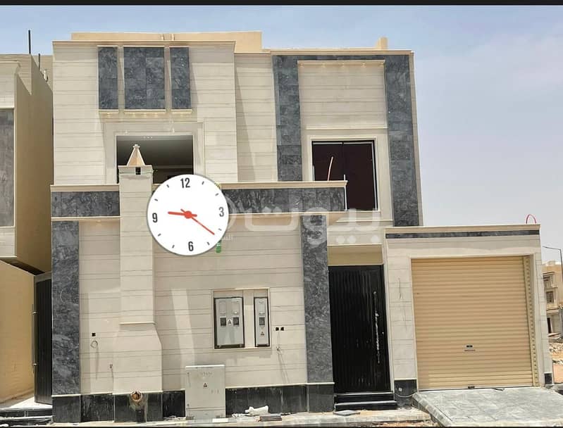 Villa with a roof for sale in Al Rimal District, East of Riyadh