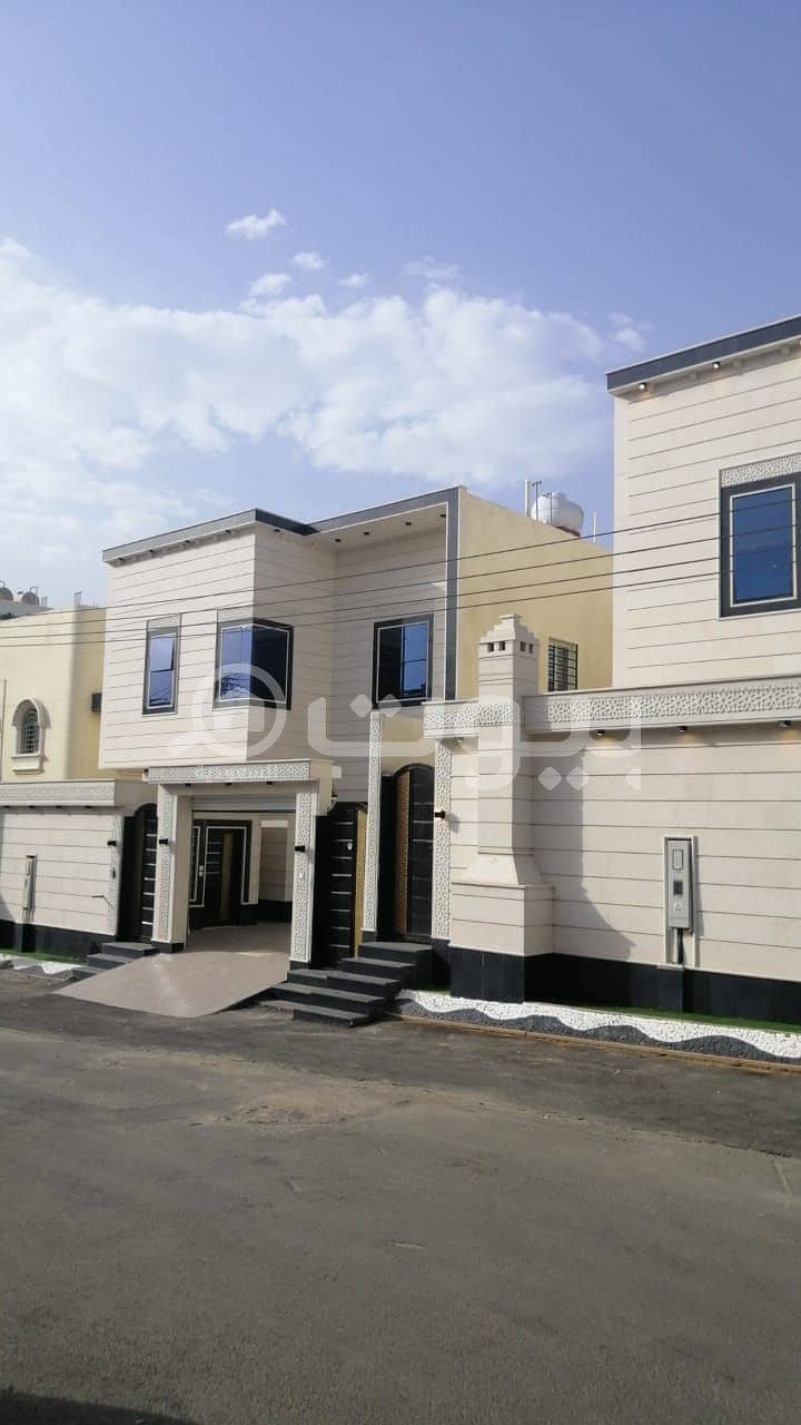 Villa in Khamis Mushait，Al Raqi 4 bedrooms 1100000 SAR - 87495641