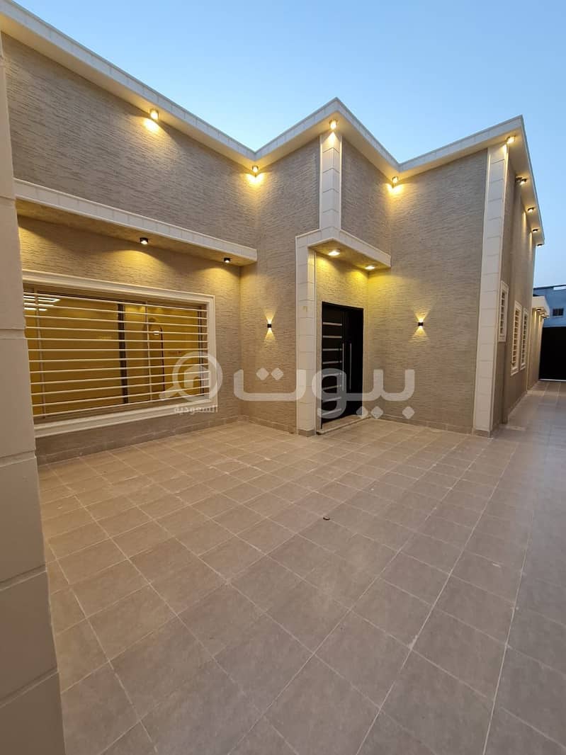 Spacious Floor for sale in Al Fakhriya scheme, Ahad Rafidah