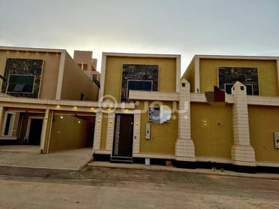 فیلا 8 غرف نوم للبيع في الرياض، منطقة الرياض - فيلا دوبلكس للبيع في حي عكاظ، جنوب الرياض