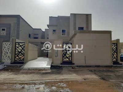 5 Bedroom Villa for Sale in Hail, Hail Region - Vill Duplex for sale in Al Rajhee hail