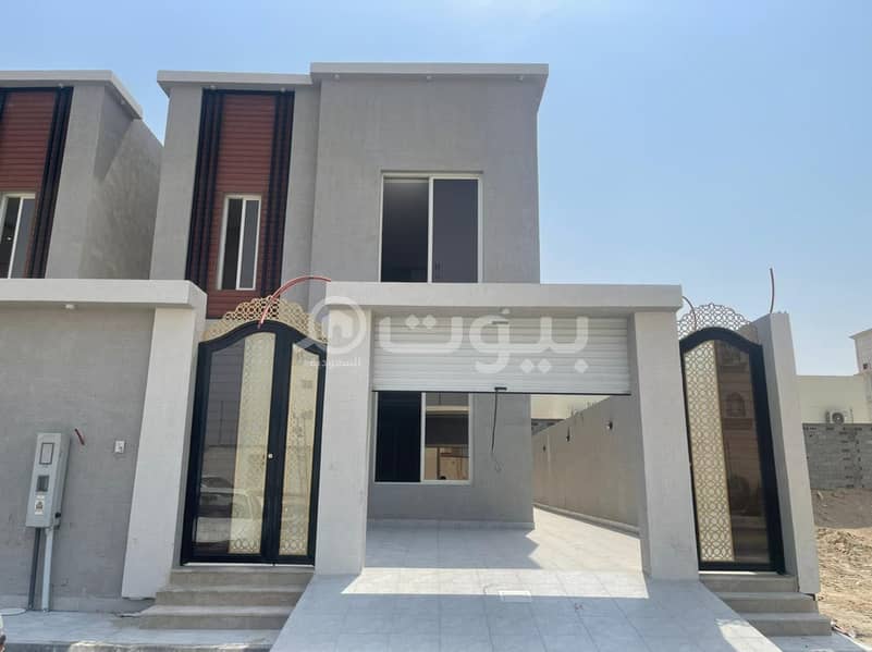 For Sale Two Floors Villa And Annex In King Fahd Suburb, Dammam