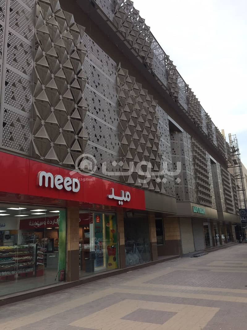 مكتب للإيجار بشارع الضباب حي العليا، شمال الرياض
