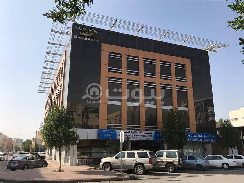 For sale corner commercial building in Al-Malaz district, east of Riyadh