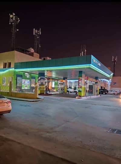 Other Commercial for Rent in Riyadh, Riyadh Region - For Rent Gas Station In Al Raid, West Riyadh