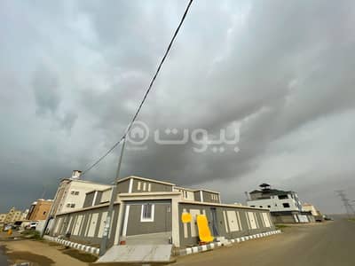 دور 6 غرف نوم للبيع في أبو عريش، منطقة جازان - دور للبيع (جازان - العسيلة)