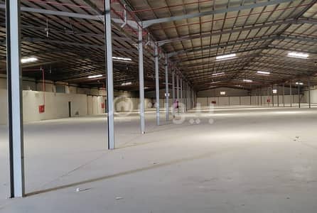 Warehouse for Rent in Riyadh, Riyadh Region - مستودعين للايجار بجانب بعض كل مستودع 3210 متر