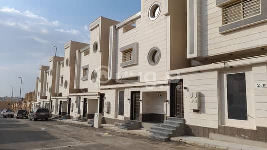 4 Bedroom Floor for Sale in Khamis Mushait, Aseer Region - روف للبيع   -  درة الموسى