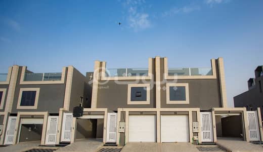 5 Bedroom Villa for Sale in Riyadh, Riyadh Region - للبيع فيلا في الرياض حي الشفا