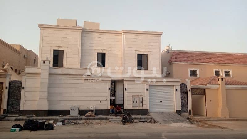 Floor and 3 apartments for sale in Al Mousa, west of Riyadh