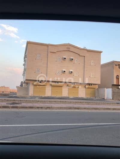 Showroom for Rent in Madina, Al Madinah Region - 2 Commercial showrooms for rent in Al Matar district, Madina