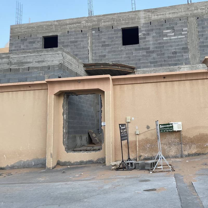 Villa floor and two apartments for sale in King Khalid District, Unayzah