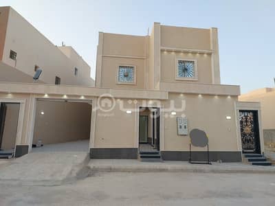 3 Bedroom Villa for Sale in Riyadh, Riyadh Region - Internal Staircase Villa And Apartment For Sale In Al Dar Al Baida, South Riyadh