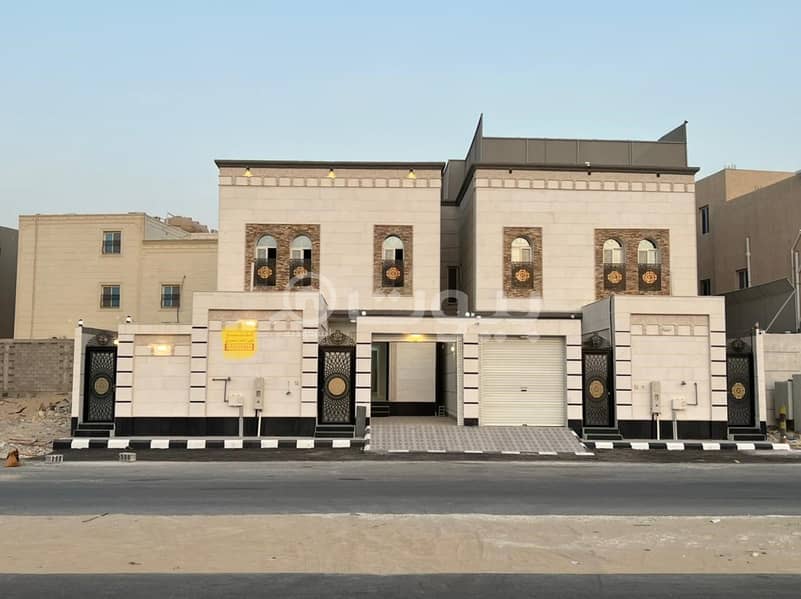 2-Floor Villa with an annex for sale in King Fahd Suburb, Dammam