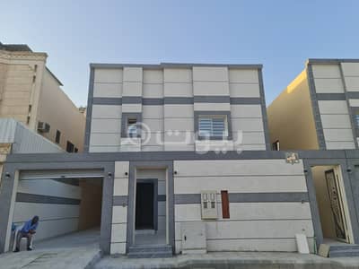6 Bedroom Villa for Sale in Riyadh, Riyadh Region - Luxury Internal Staircase Villa And Apartment For Sale In Al Dar Al Baida, South Riyadh