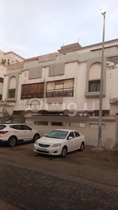 Residential Building for Sale in Jeddah, Western Region - Building for sale in Abruq Al Rughamah, North Jeddah