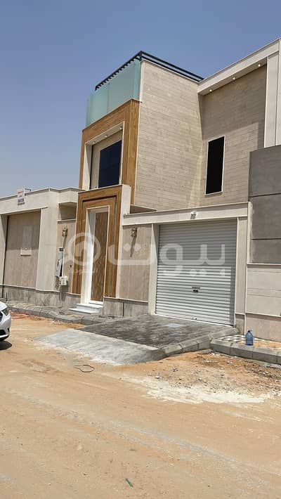 6 Bedroom Villa for Sale in Buraydah, Al Qassim Region - Villa with a roof for sale in Al Hamr, Buraydah