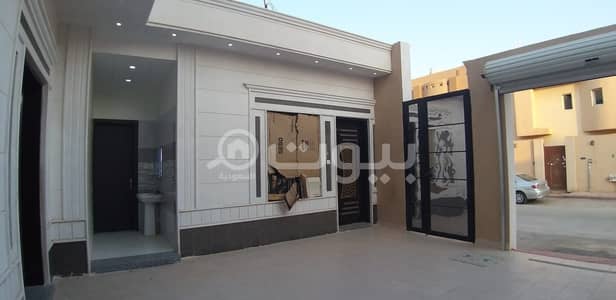 دور 3 غرف نوم للبيع في الرياض، منطقة الرياض - أدوار للبيع في حي الدار البيضاء، جنوب الرياض