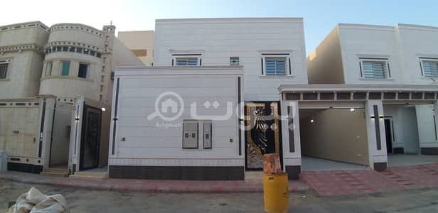 فیلا 3 غرف نوم للبيع في الرياض، منطقة الرياض - فيلا دور وشقتين للبيع في حي الدار البيضاء، جنوب الرياض