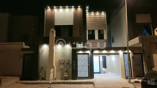 5 Bedroom Villa for Sale in Riyadh, Riyadh Region - Internal Staircase Villa And Two apartments For Sale In Al Qadisiyah, East Riyadh