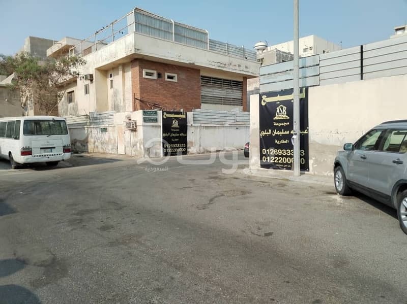 For sale an old villa with a land value in the Mishrifah district, north of Jeddah